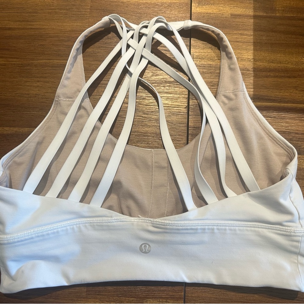 Lululemon white strappy sports bra size 10 excellent condition!